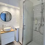 La Maison Du Douanier. Un Balcon Au Soleil Appartement Antibes