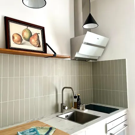 La Maison Du Douanier. Un Balcon Au Soleil Appartement Antibes